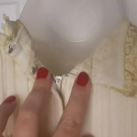 Vintage 1970s Wedding Gown size 10 - Picture 10 of 13